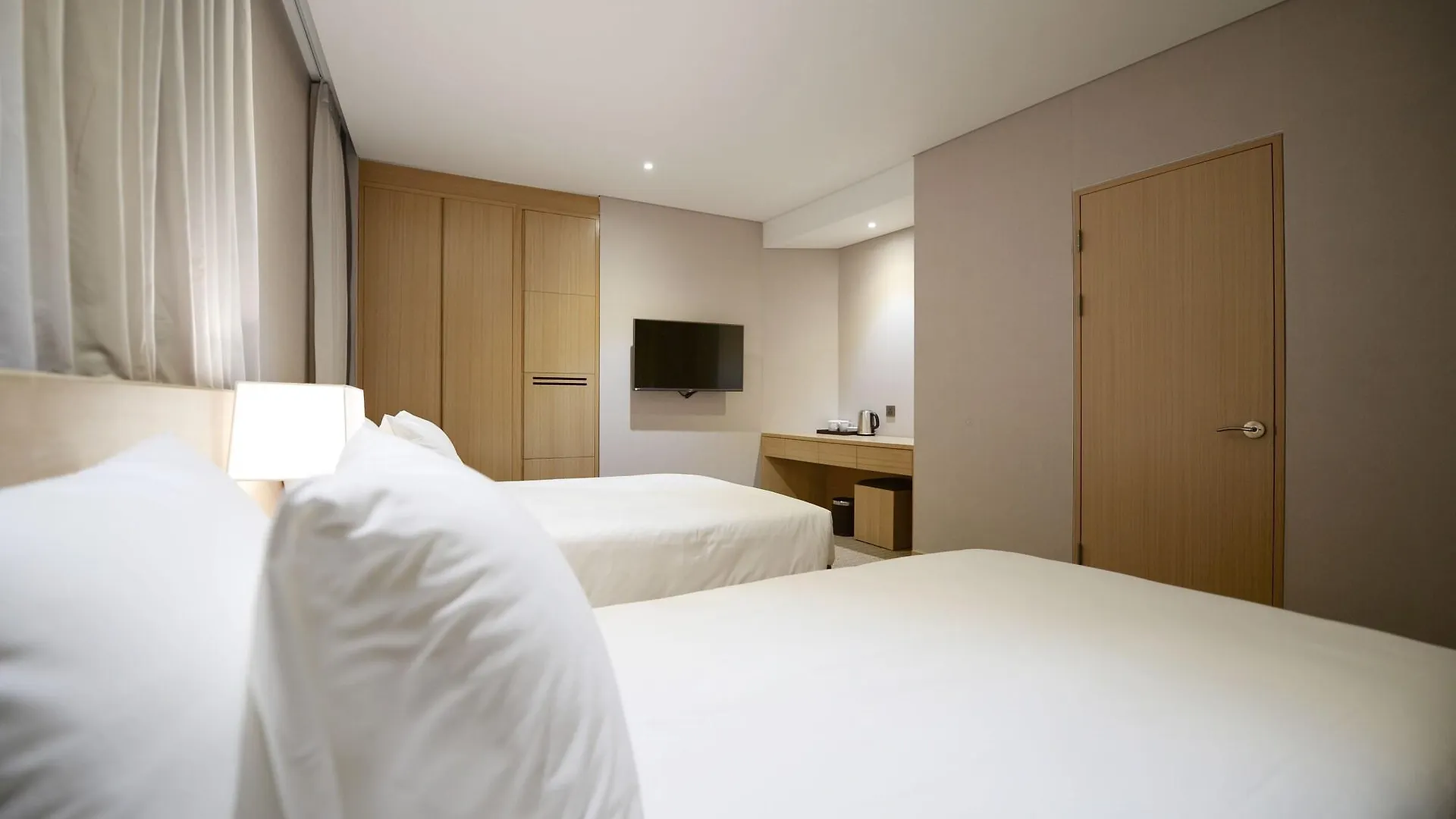 Hotel New Oriental Myeongdong Seul 3*,
